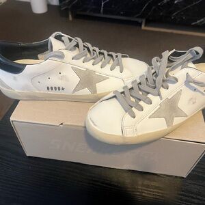 Brand new pair of Golden Goose size 9(42)!